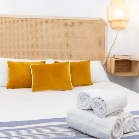 Travel Habitat Cabanyal Valenza