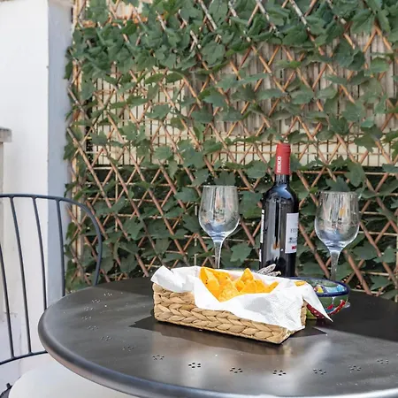 Travel Habitat Cabanyal Valenza